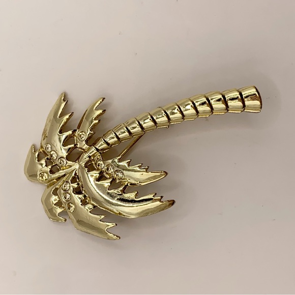 Vintage gold tone palm tree brooch with rhinestone accents - Picture 6 of 8